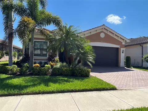4067 Aspen Chase Dr, Naples, FL 34119
