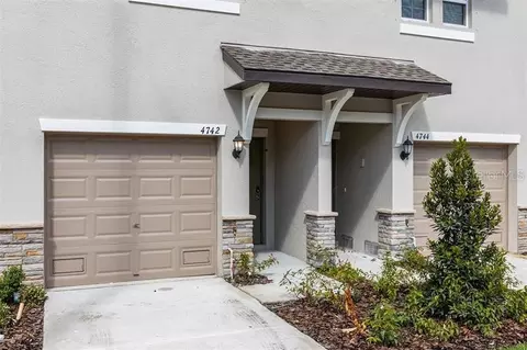 4742 Tuscan Loon Dr, Tampa, FL 33619