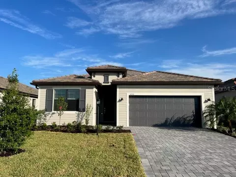 5210 Coral Reef Way, Lakewood Ranch, FL 34211
