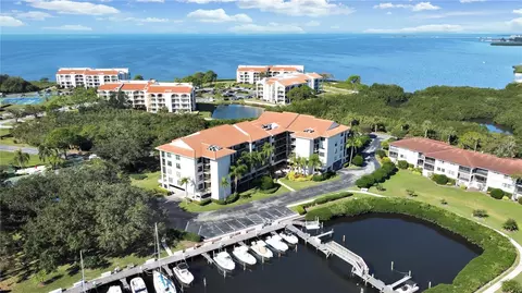 1806 Mariner Dr #218, Tarpon Springs, FL 34689