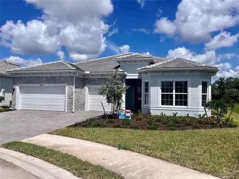 10144 Coral Shore Dr, Englewood, FL 34223