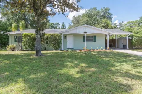 906 Pennsylvania Ave, Altamonte Springs, FL 32701