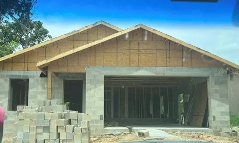 518 Lemon St, Auburndale, FL 33823