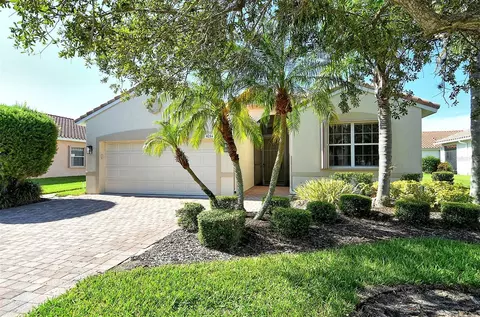 4214 64th Dr E, Sarasota, FL 34243