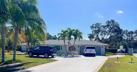 7807 Alhambra Dr, Bradenton, FL 34209