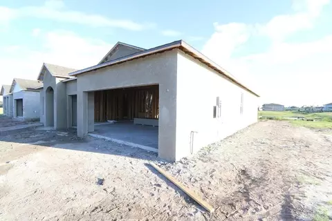 5078 Bromeliad Ave, Wimauma, FL 33598