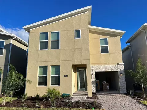 8937 Play Through Dr, Davenport, FL 33896