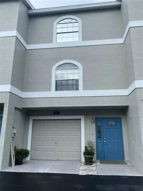 737 Pinellas Bayway S #202, Tierra Verde, FL 33715