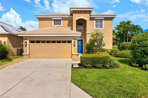 9906 Las Casas Dr, Fort Myers, FL 33919