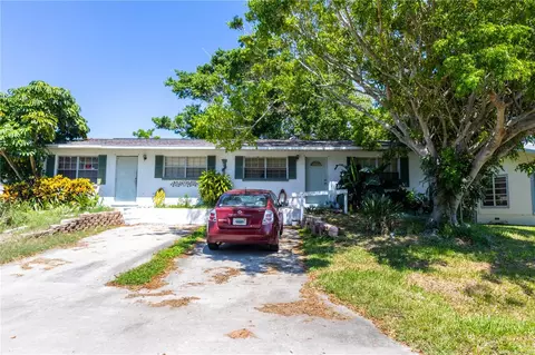 4517 87th Street Ct W, Bradenton, FL 34210