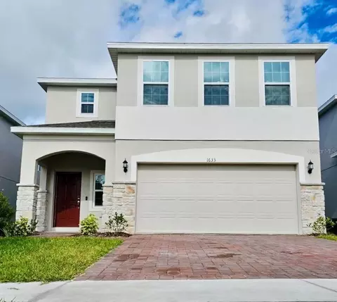 1633 Swan Swim Dr, Davenport, FL 33837