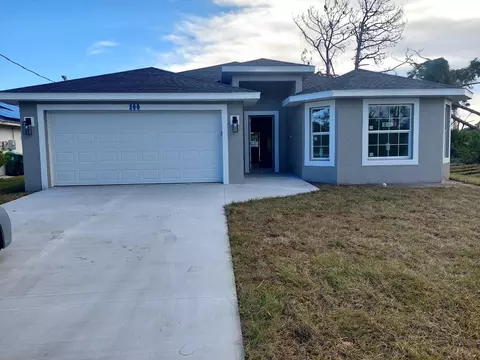 200 Albatross Rd, Rotonda West, FL 33947