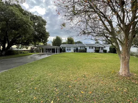 3920 W Carmen St, Tampa, FL 33609