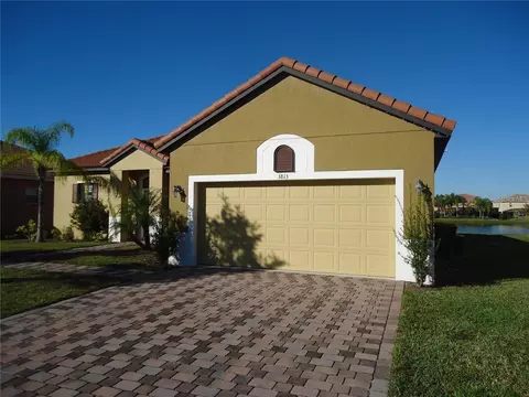 3813 Shoreview Dr, Kissimmee, FL 34744