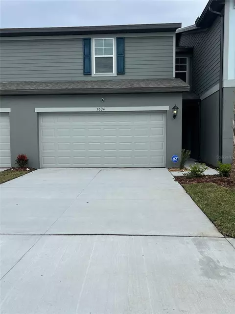 7694 Momentum Pkwy, Wesley Chapel, FL 33545