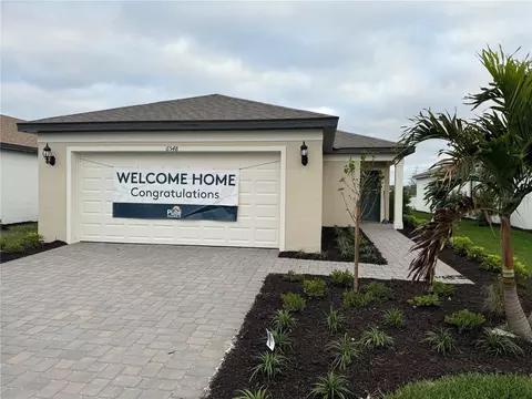 6548 Silverstar Dr, Sarasota, FL 34240