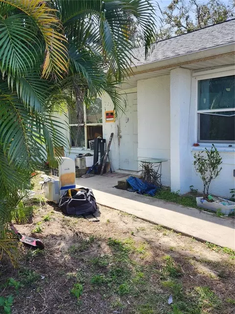 1129 Presque Isle Dr, Port Charlotte, FL 33952