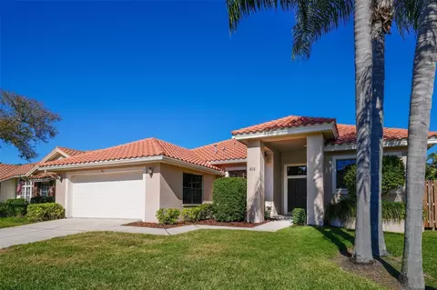 805 Live Oak Ter NE, Saint Petersburg, FL 33703