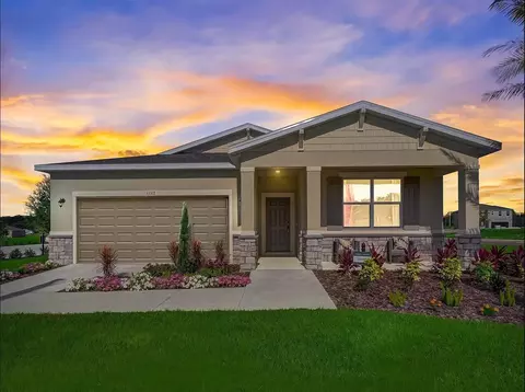 409 Helmsman, Mascotte, FL 34753