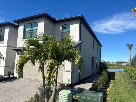 6440 Silverstar Dr, Sarasota, FL 34240