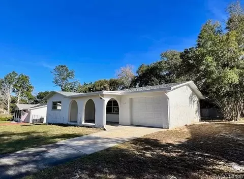 213 S Jefferson St, Beverly Hills, FL 34465