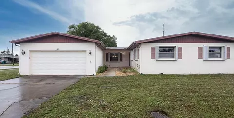 285 E Lauren Ct, Merritt Island, FL 32952