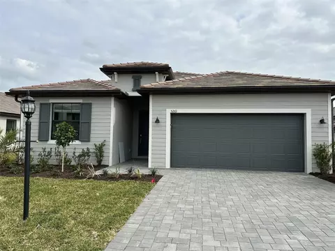 5261 Blue Crush St, Lakewood Ranch, FL 34211