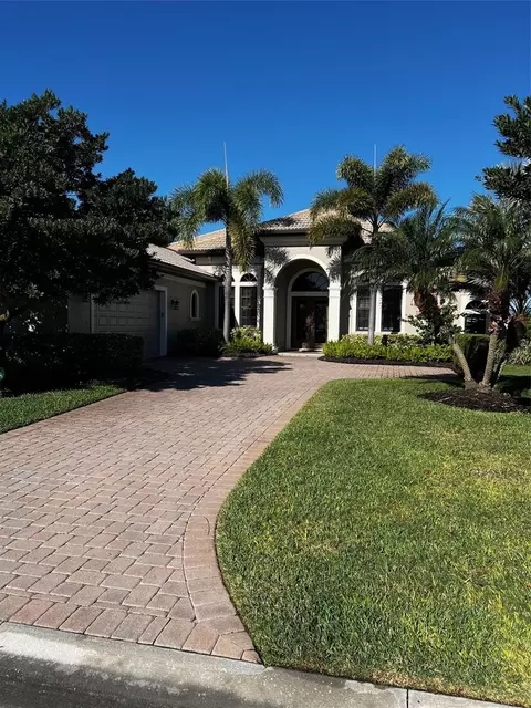 9921 Carnoustie Pl, Bradenton, FL 34211