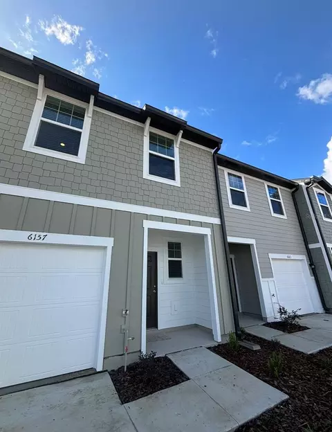6211 Daerr Ridge St, Zephyrhills, FL 33542