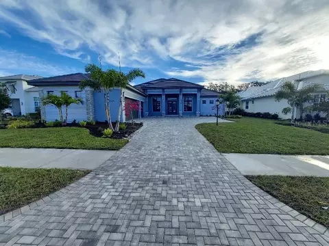 9244 Starry Night Ave, Sarasota, FL 34241