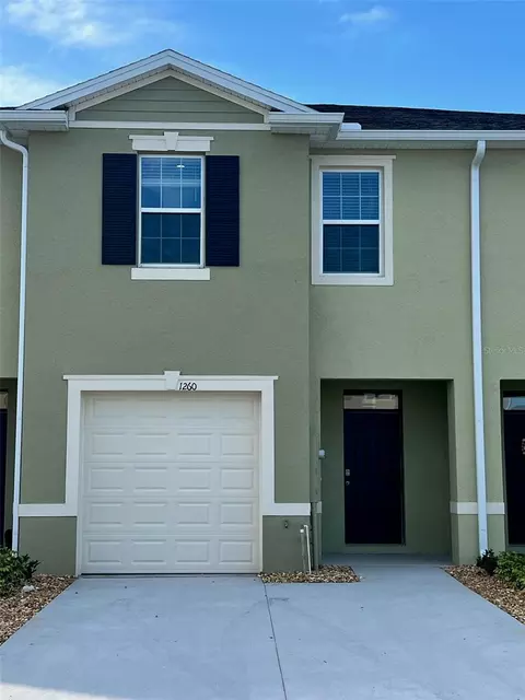 1260 Lido Dr, Howey In The Hills, FL 34737