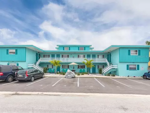 504 67th Ave #1, Saint Pete Beach, FL 33706
