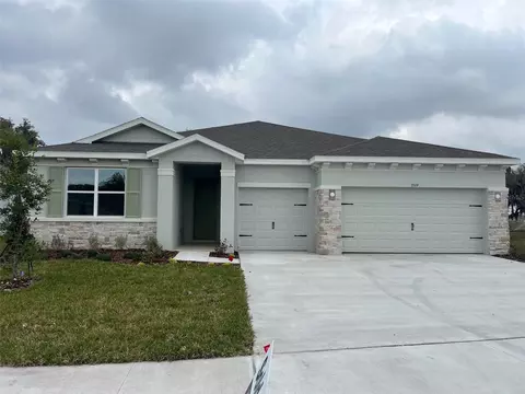3519 Crooked River Dr, Plant City, FL 33565