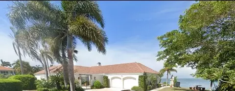 609 Yawl Ln, Longboat Key, FL 34228