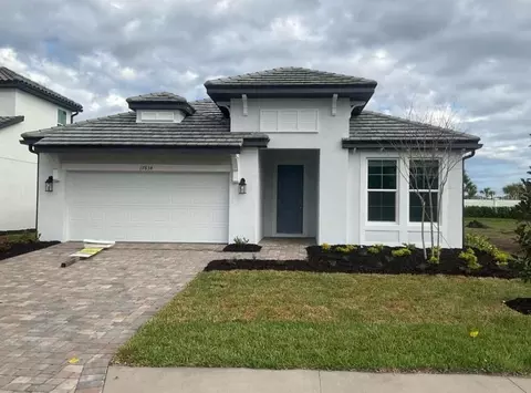 17634 Savory Mist Cir, Bradenton, FL 34211