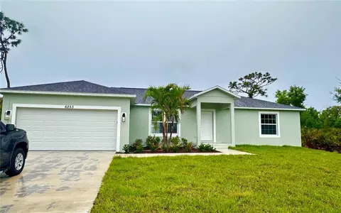 6253 Magee St, Englewood, FL 34224