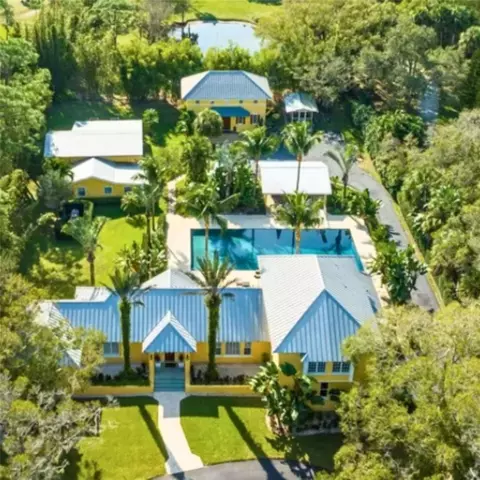 4615 4th St, Vero Beach, FL 32968