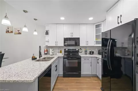 17285 Timber Oak Ln, Fort Myers, FL 33908