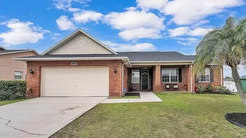 5585 Moon Valley Dr, Lakeland, FL 33812