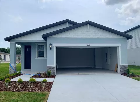 3622 Radiant Mountain Dr, Plant City, FL 33565