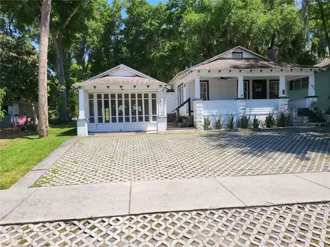 640 N Baker St, Mount Dora, FL 32757