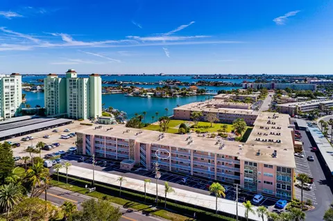 300 64th Ave #320, Saint Pete Beach, FL 33706