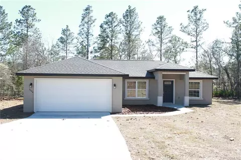 2384 W Newhope Ln, Dunnellon, FL 34434