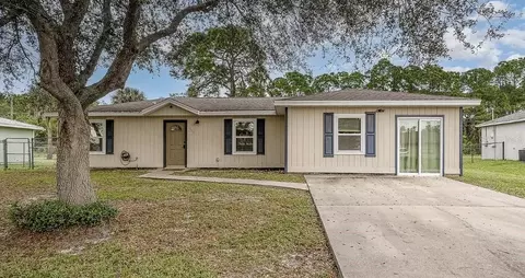 1301 1301 Pakenham St NW, Palm Bay, FL 32907