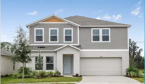 2433 Oakwood Ln, Davenport, FL 33837
