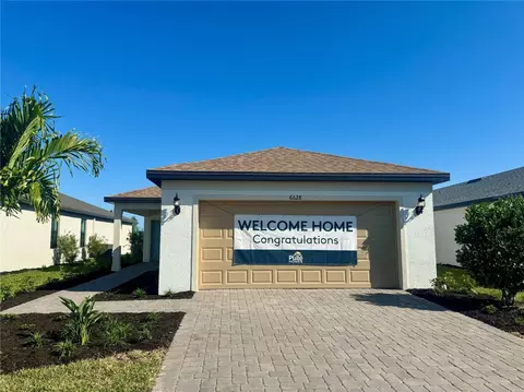 6628 Silverstar Dr, Sarasota, FL 34240