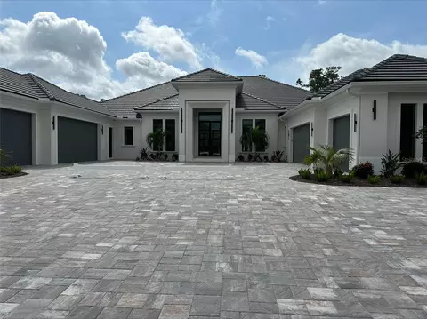 19464 Ganton Ave, Bradenton, FL 34202
