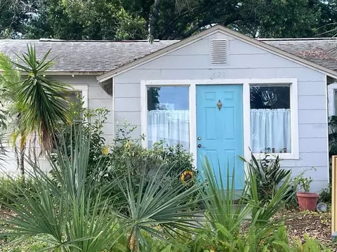 621 48th Ave N, Saint Petersburg, FL 33703