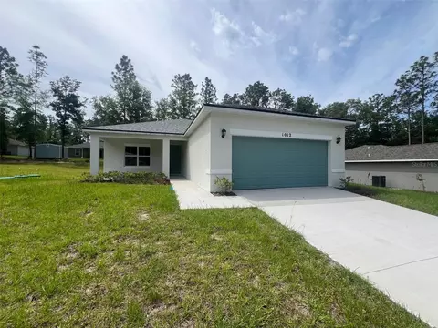 1012 W Geneva Pl, Citrus Springs, FL 34434