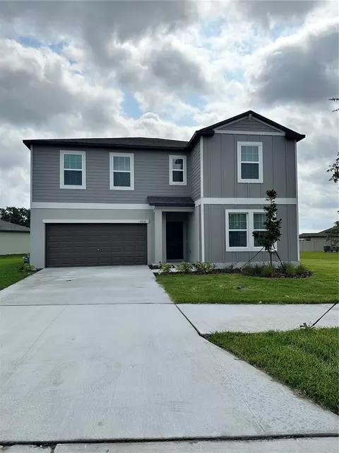 2232 Lanier Rd, Zephyrhills, FL 33541